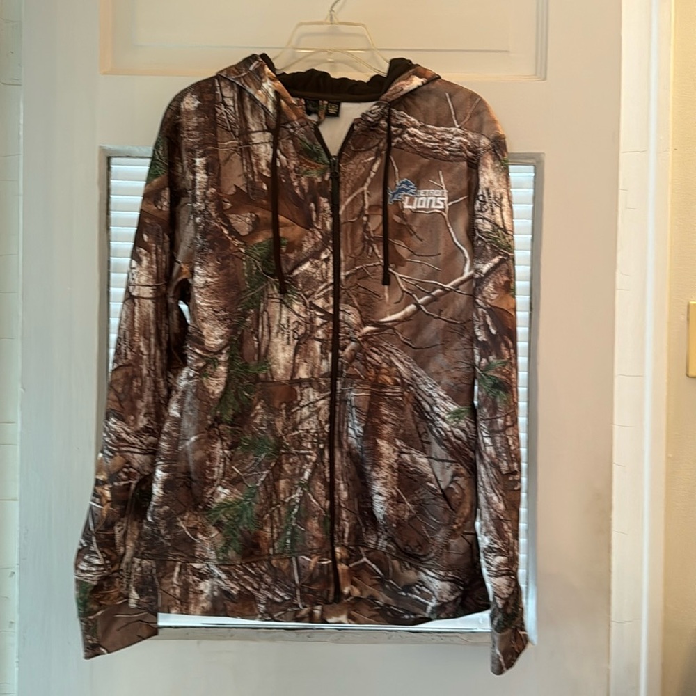 Detroit Lions zip up